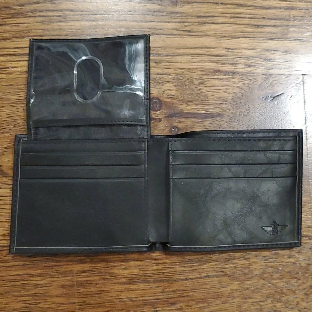 Mens Dockers black embossed bifold wallet